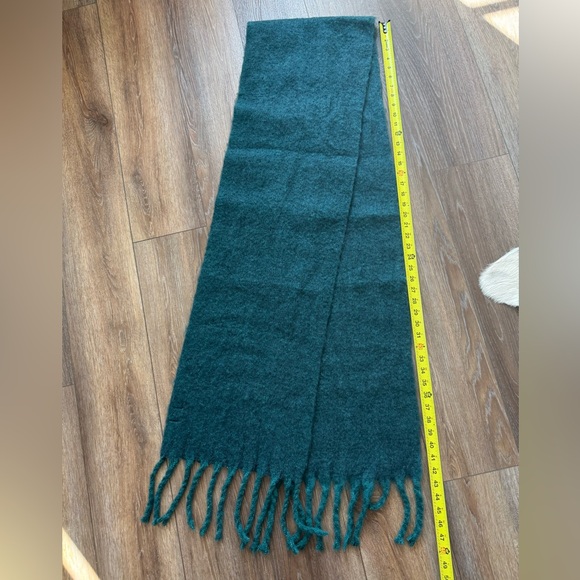 Long Warm Wooly Teal Scarf with Fringe Ends - Picture 3 of 5